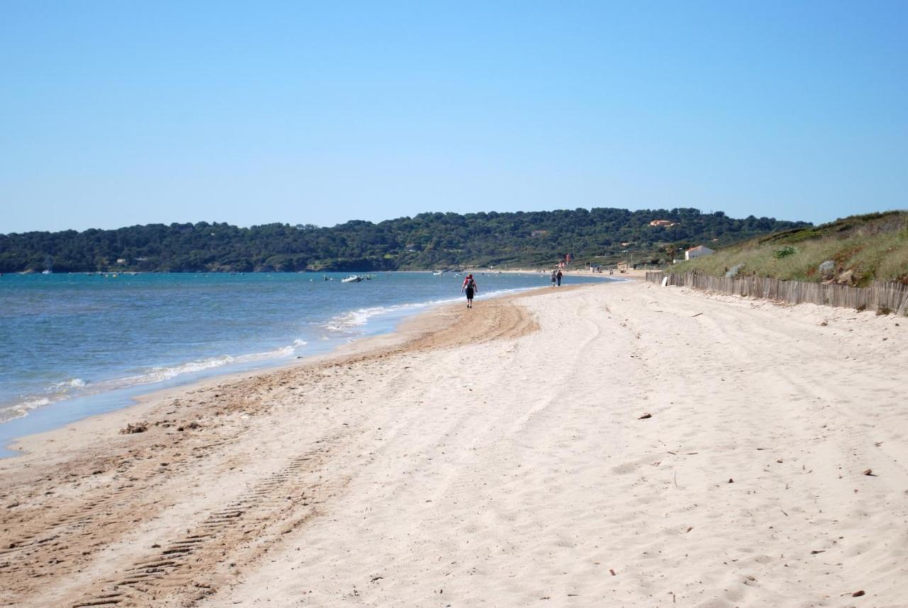 Bergerie Plage Renove Clim Balneo Plage Piscine Jardin Mediterraneen イエール エクステリア 写真