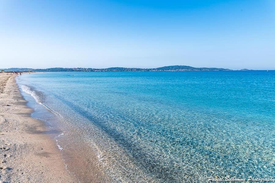 Bergerie Plage Renove Clim Balneo Plage Piscine Jardin Mediterraneen イエール エクステリア 写真